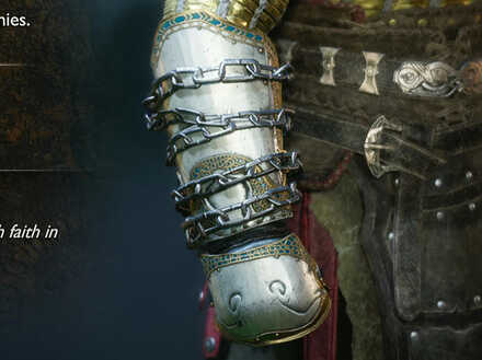 Risen Snow Gauntlets — God of War Ragnarök